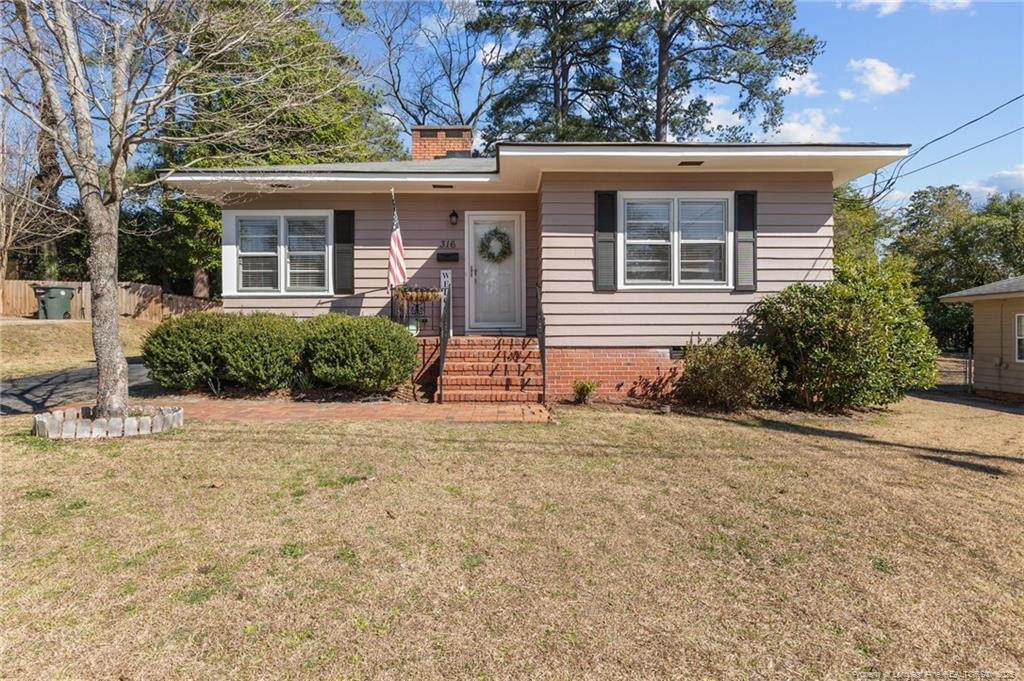 316 Fairwood Court Property Photo
