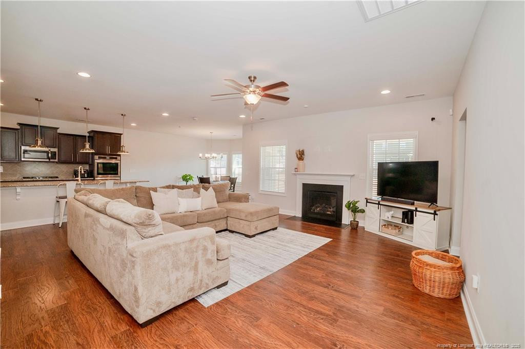 2415 Cedar Ridge Court Property Photo 5