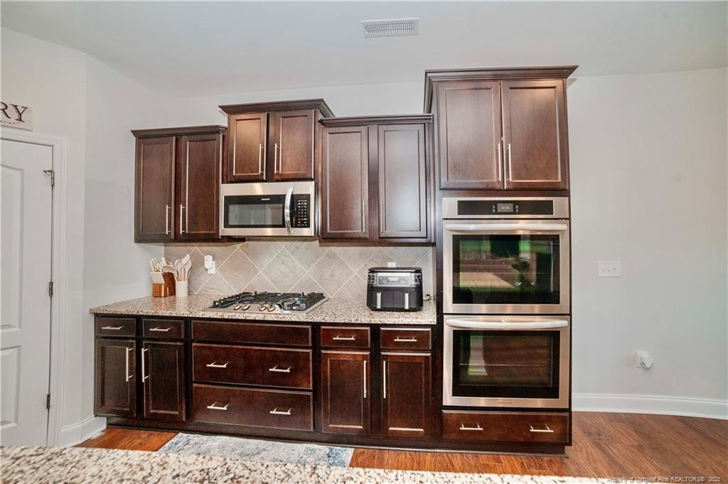 2415 Cedar Ridge Court Property Photo 11