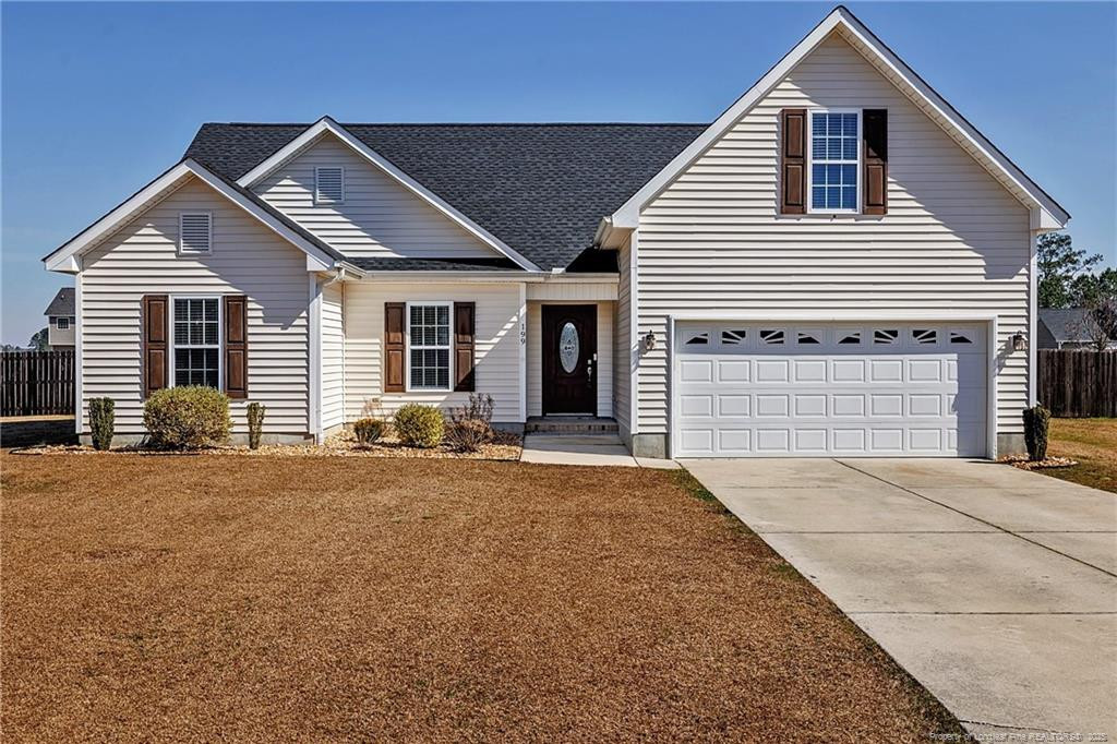 199 Carolina Oaks Drive Property Photo 1