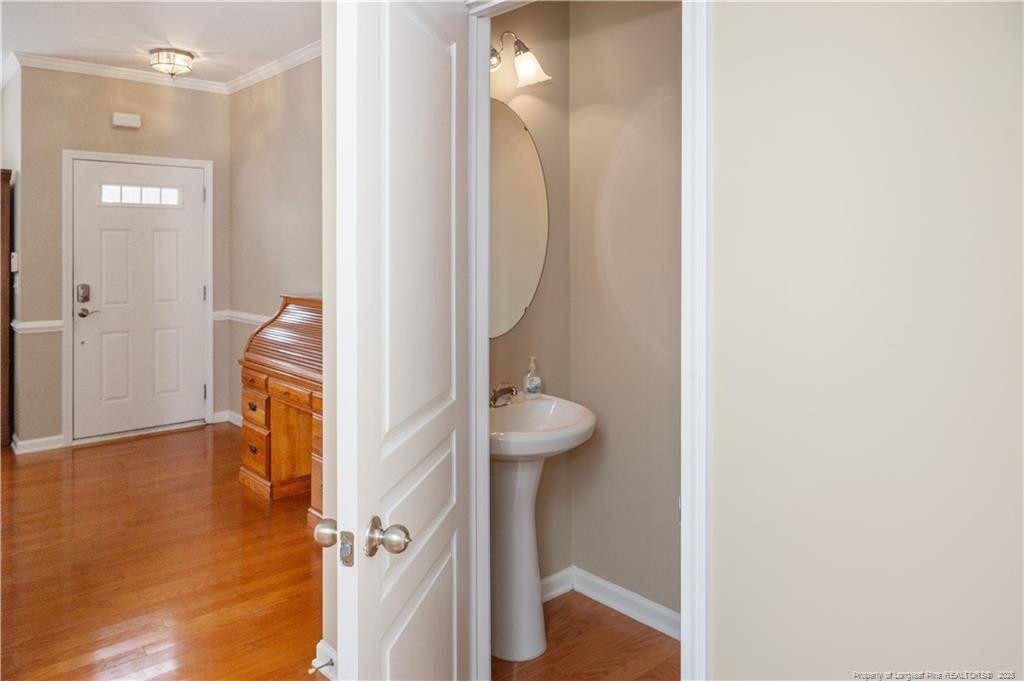 5229 Moonview Court Property Photo 5