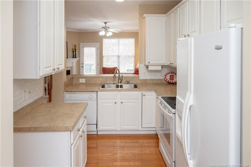 5229 Moonview Court Property Photo 8