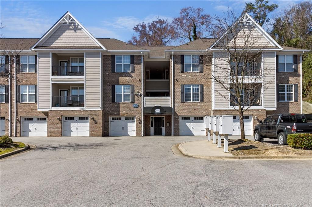 208 Fountainhead Lane Property Photo 1