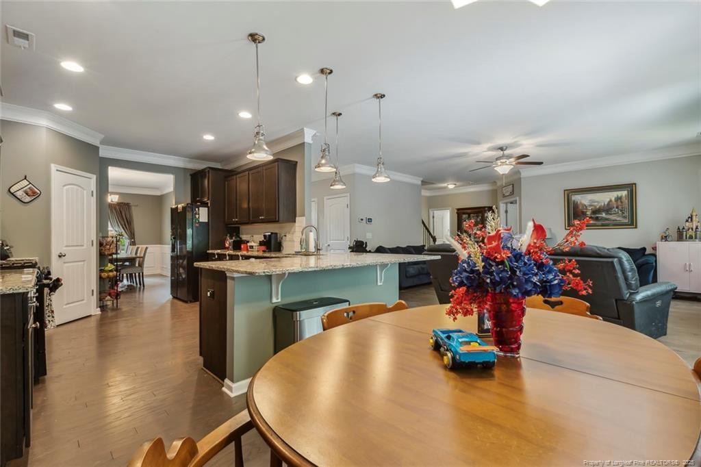718 Creekside Drive Property Photo 14