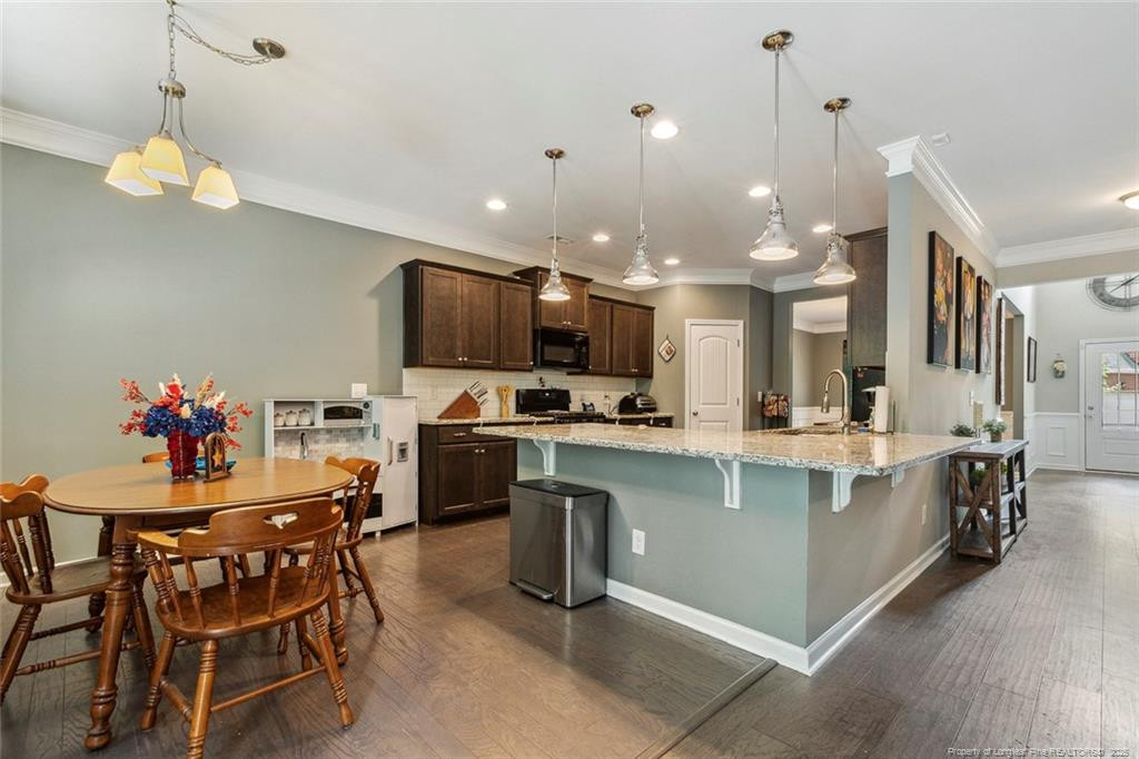 718 Creekside Drive Property Photo 15