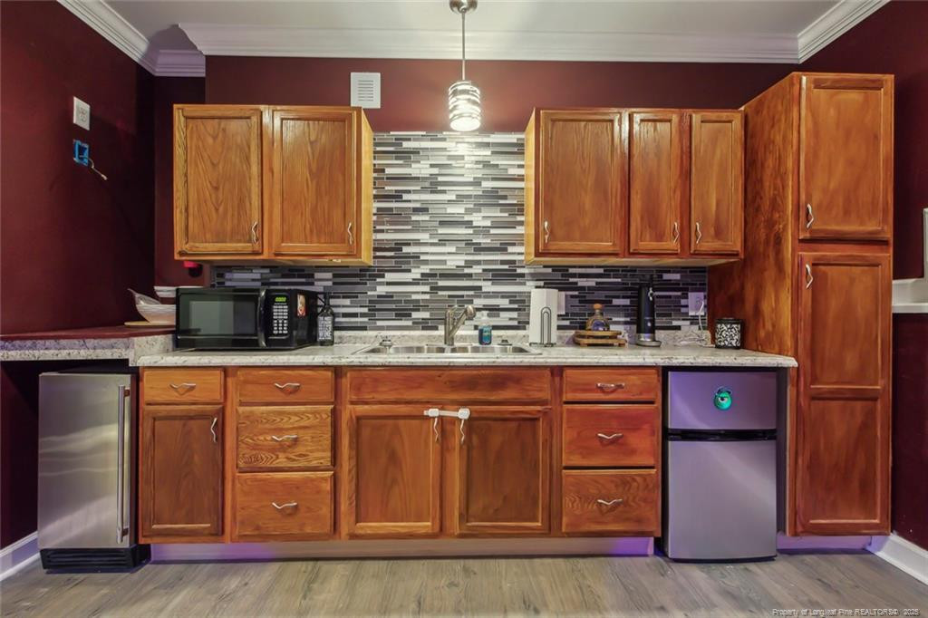 718 Creekside Drive Property Photo 37