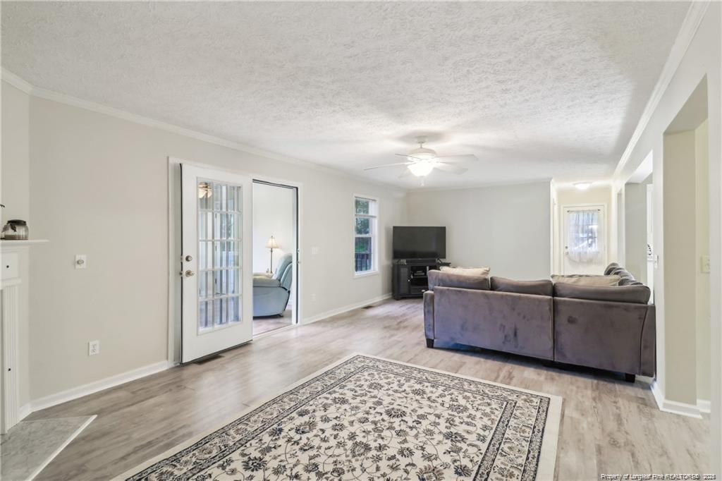 609 Cashmere Court Property Photo 8