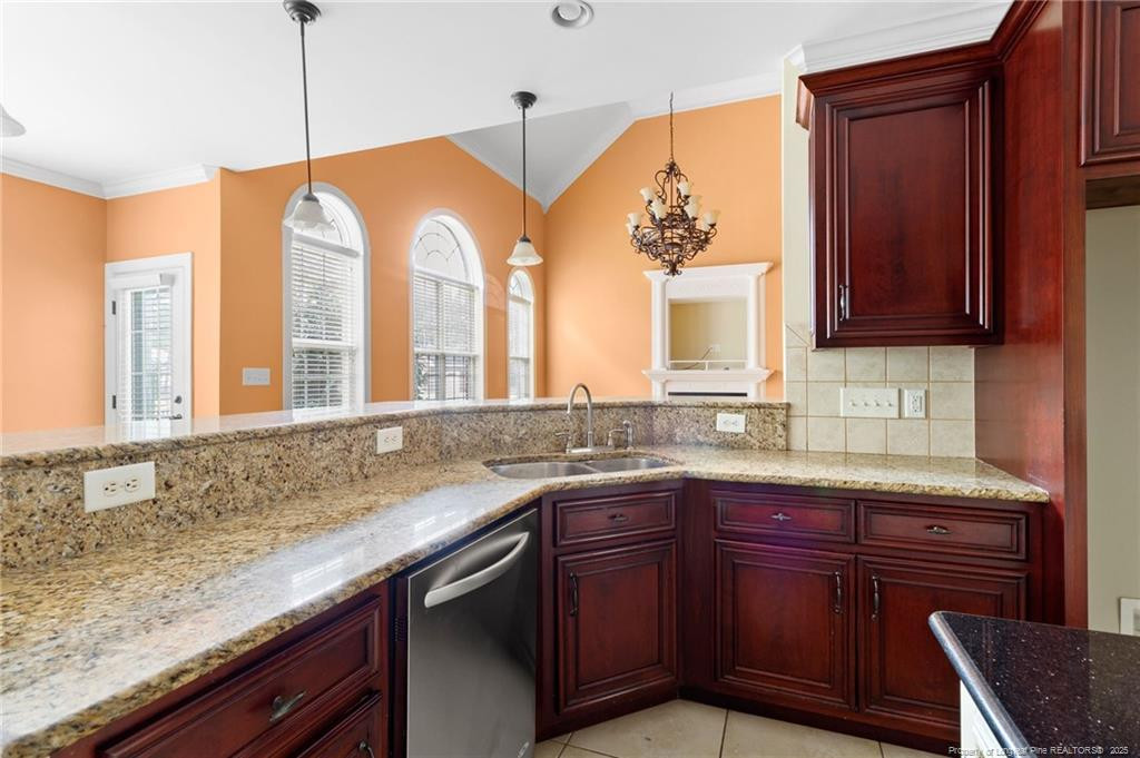 1204 Wild Pine Drive Property Photo 17