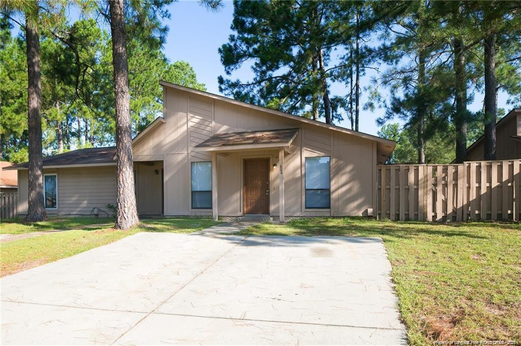 606 Mosswood Lane Property Photo