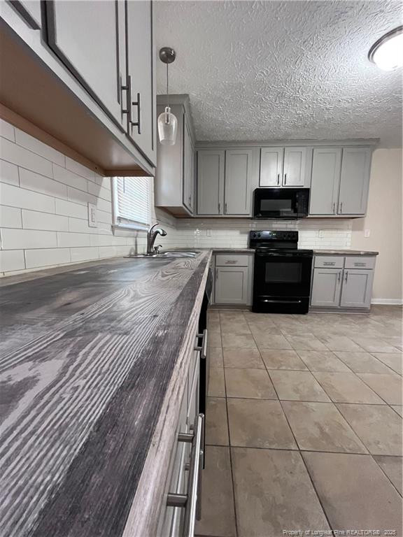 3000 Cricket Road Property Photo 6