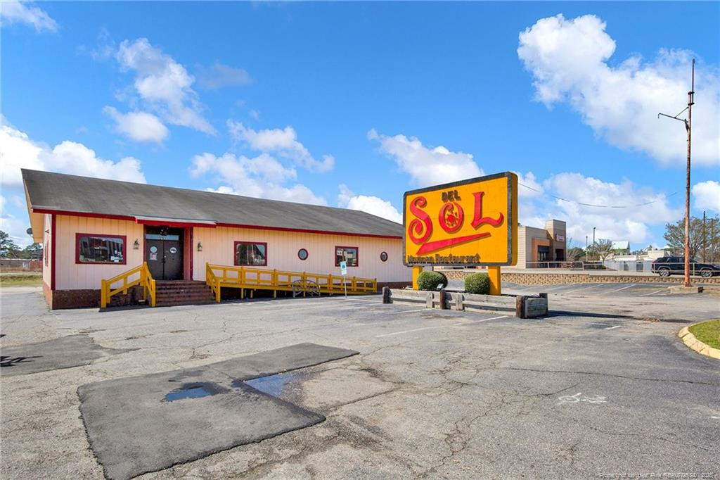 2177 N Roberts Road Property Photo