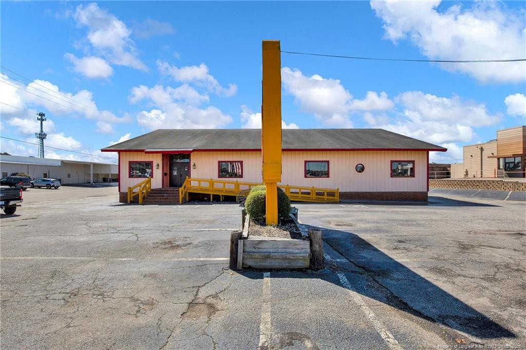 2177 N Roberts Road Property Photo 4