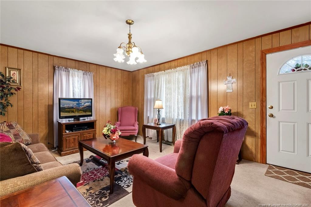 148 Manchester Drive Property Photo 6