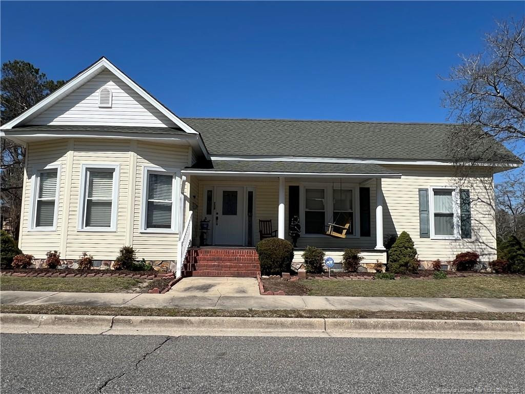 208 W Thompson Street Property Photo