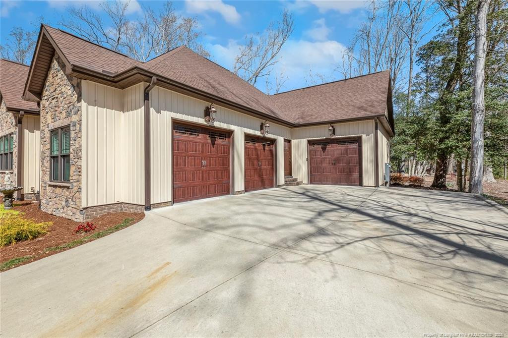26 Traceway Property Photo 6