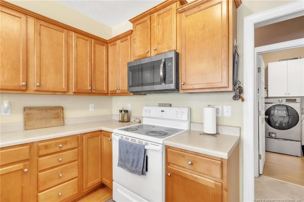 121 Shell Drive Property Photo 14