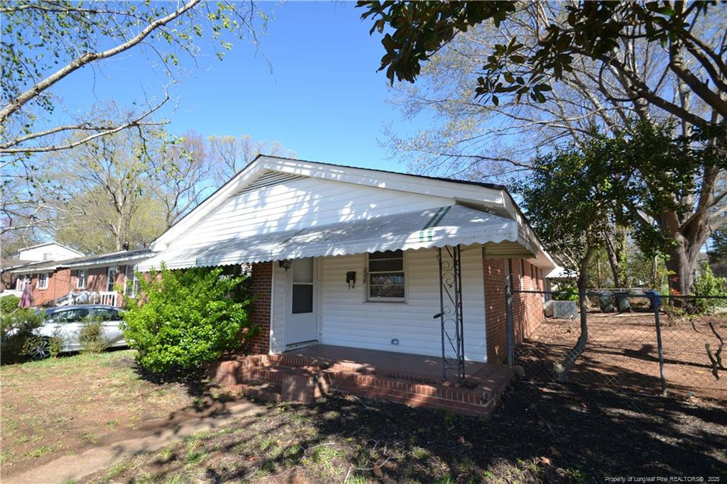 1225 Robinson Avenue Property Photo