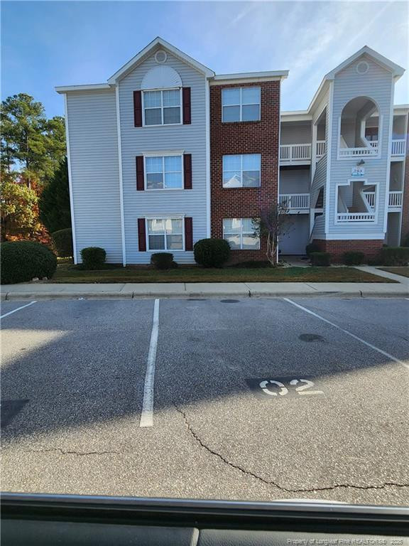 283-5 Waterdown Drive Property Photo