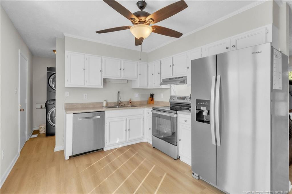 2951 Peacock Street Property Photo 8