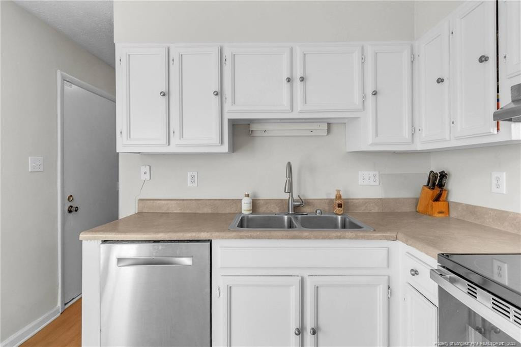 2951 Peacock Street Property Photo 10