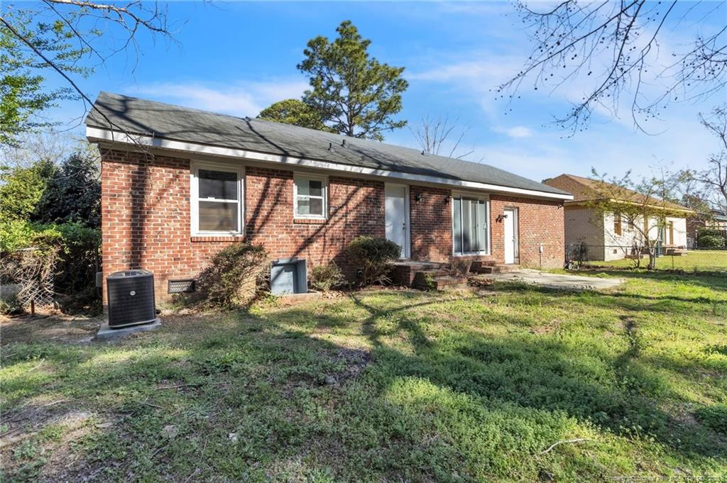 2951 Peacock Street Property Photo 23