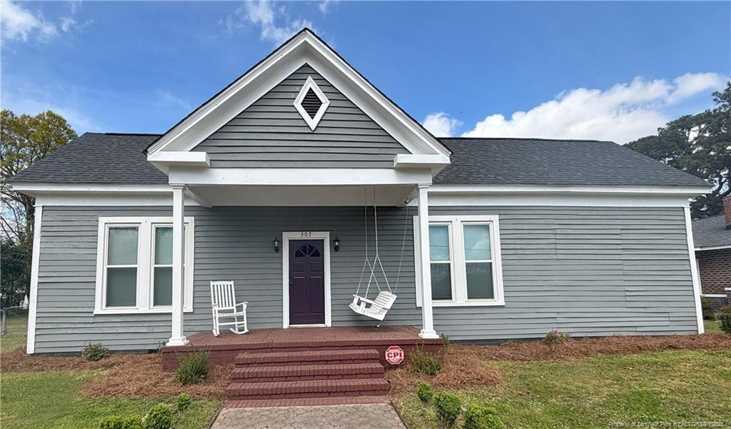 307 N Green Street Property Photo 1