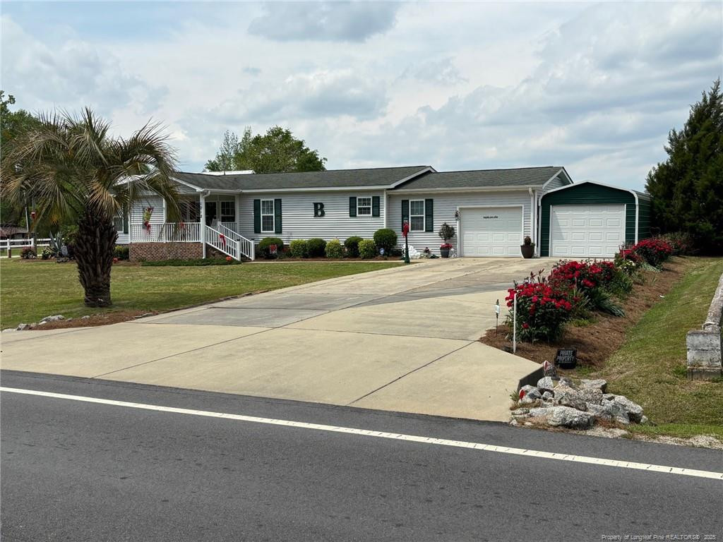 1212 S Creek Road Property Photo 1