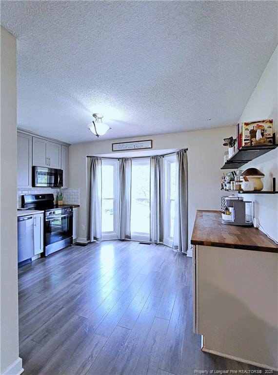 6374 Lake Trail Drive Property Photo 13