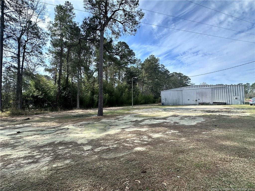 107 E 3rd Street Property Photo 4