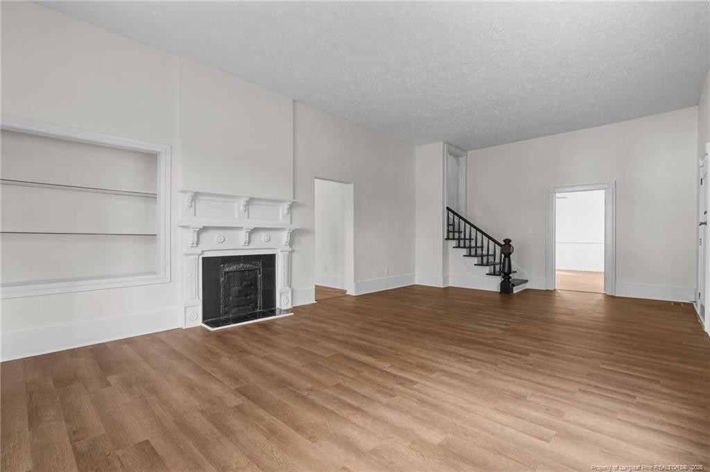301 W Central Street Property Photo 6