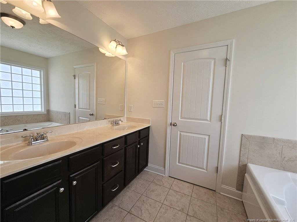 270 Lennox Loop Property Photo 31