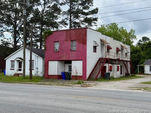 700-704 N East Street Property Photo 12