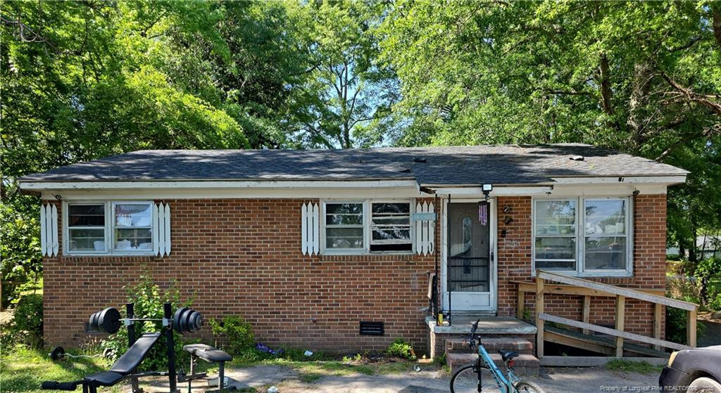 402 Yadkin Avenue Property Photo