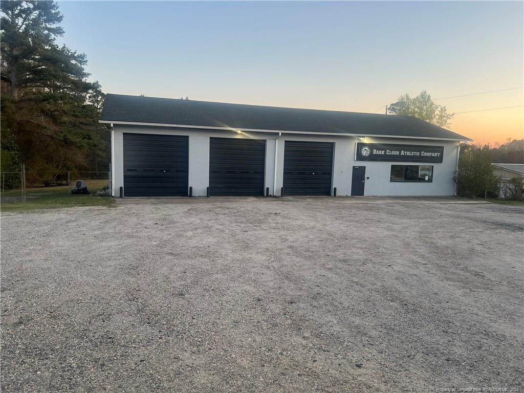 7135 Overhills Road Property Photo 1