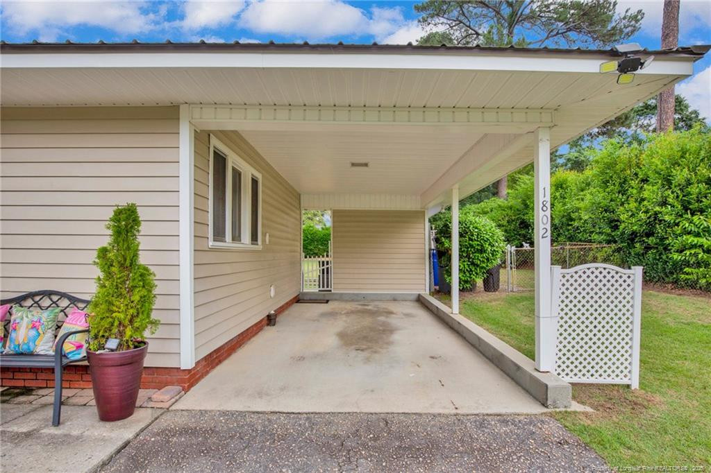 1802 Catawba Street Property Photo 28