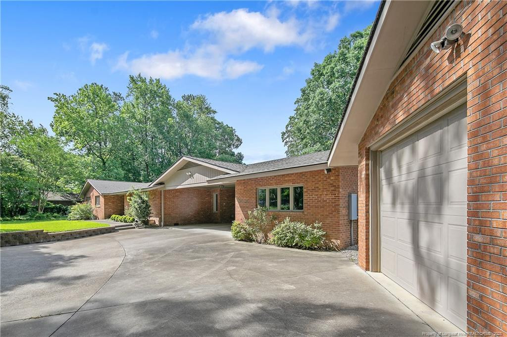 3641 Farmbrook Road Property Photo 3