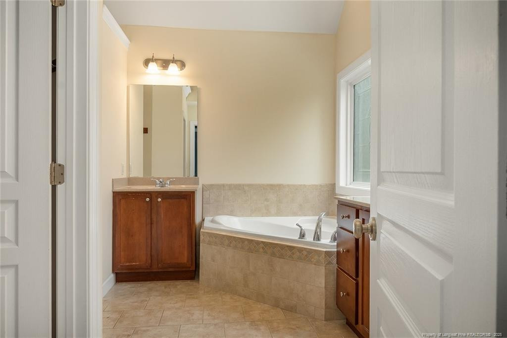 313 Lancelot Court Property Photo 21