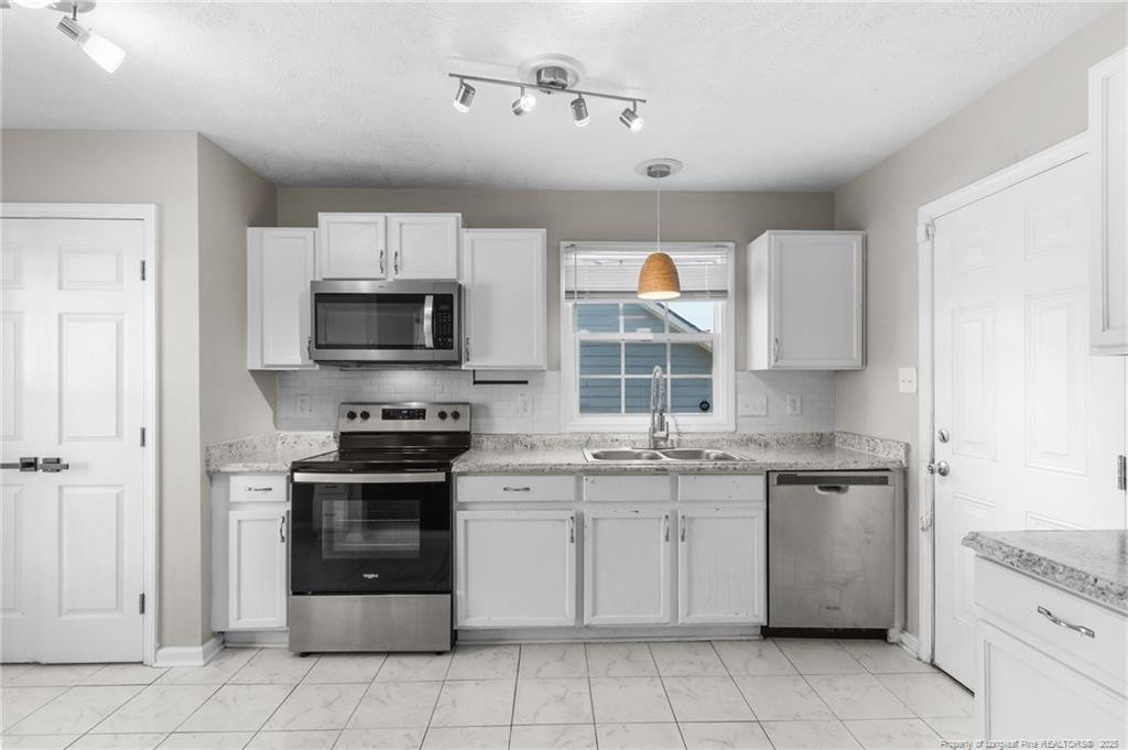 1419 Acacia Drive Property Photo 16