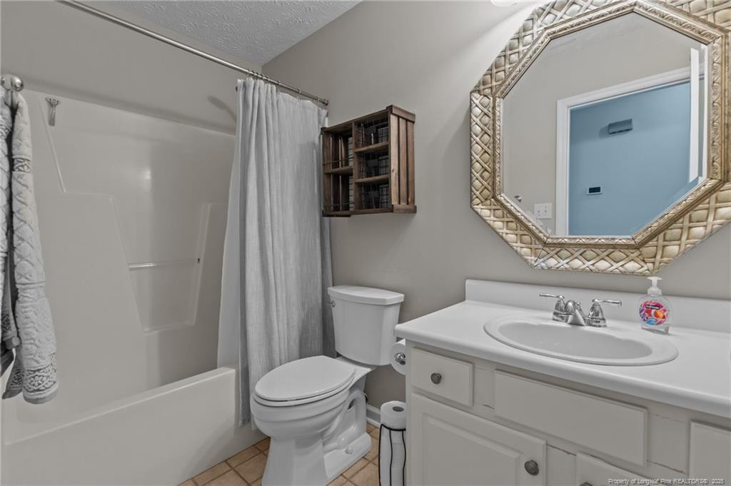 4511 Bluebush Drive Property Photo 14