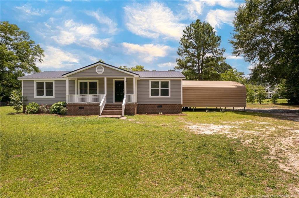 7521 Autryville Road Property Photo 1