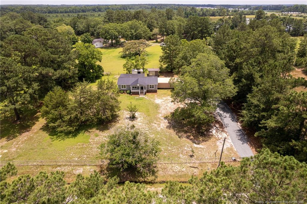 7521 Autryville Road Property Photo 4