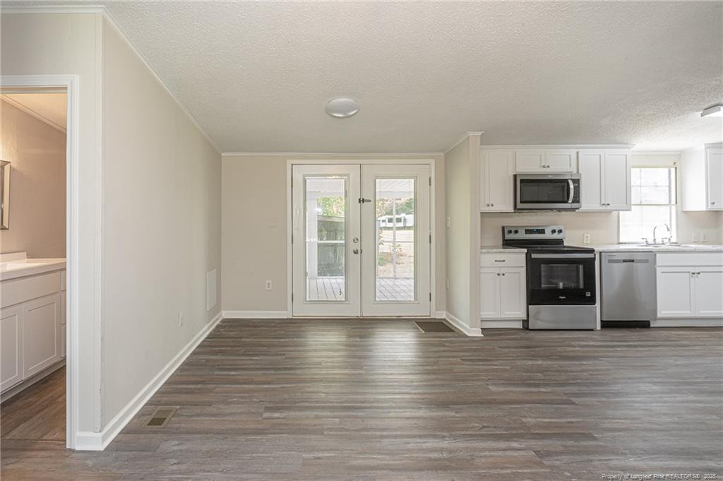 7521 Autryville Road Property Photo 6