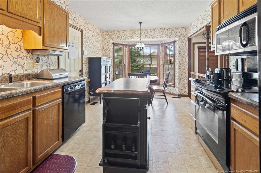 2257 Dockvale Drive Property Photo 7
