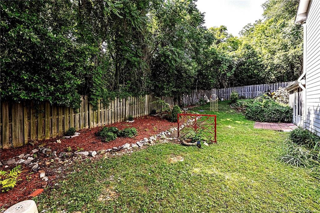 405 Cityview Lane Property Photo 3
