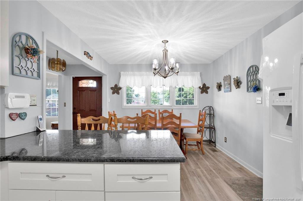 1042 E Broad Street Property Photo 4