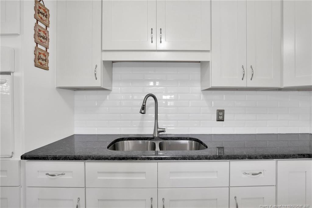 1042 E Broad Street Property Photo 8