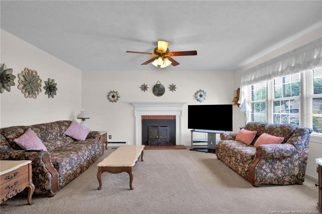 1042 E Broad Street Property Photo 10