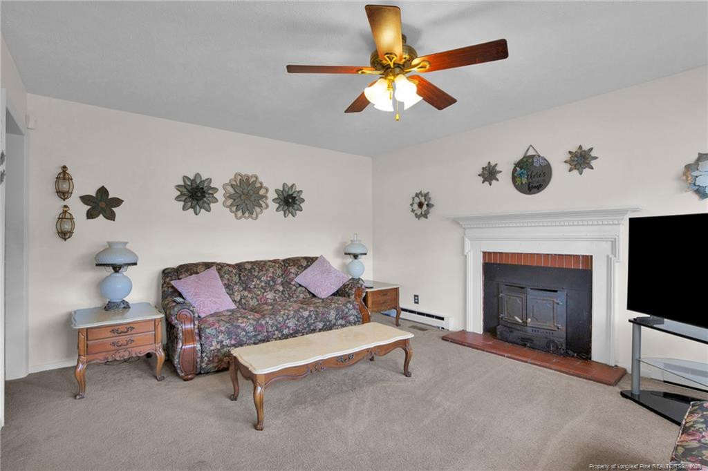 1042 E Broad Street Property Photo 11