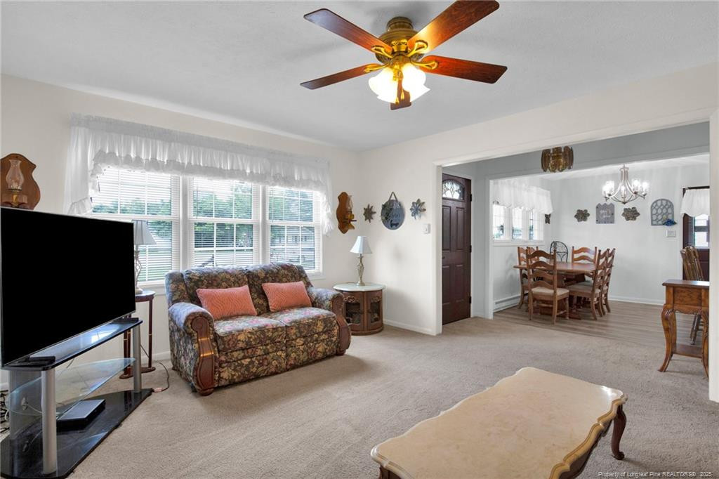 1042 E Broad Street Property Photo 12