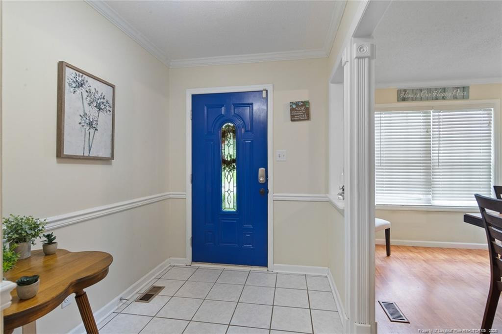 6192 Lakeway Drive Property Photo 4